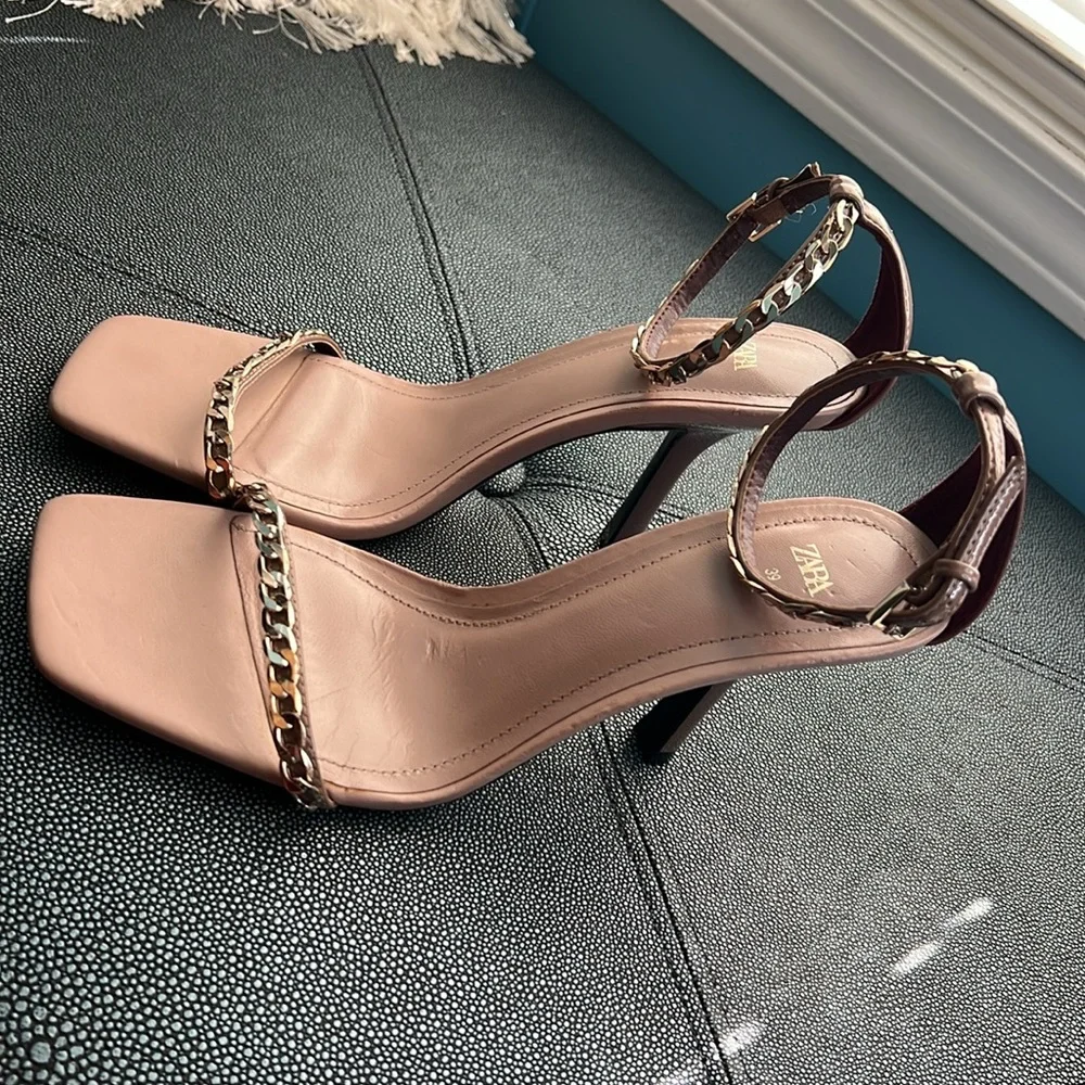 Zara Chain-Strap Heeled Sandals - Picture 4 of 7